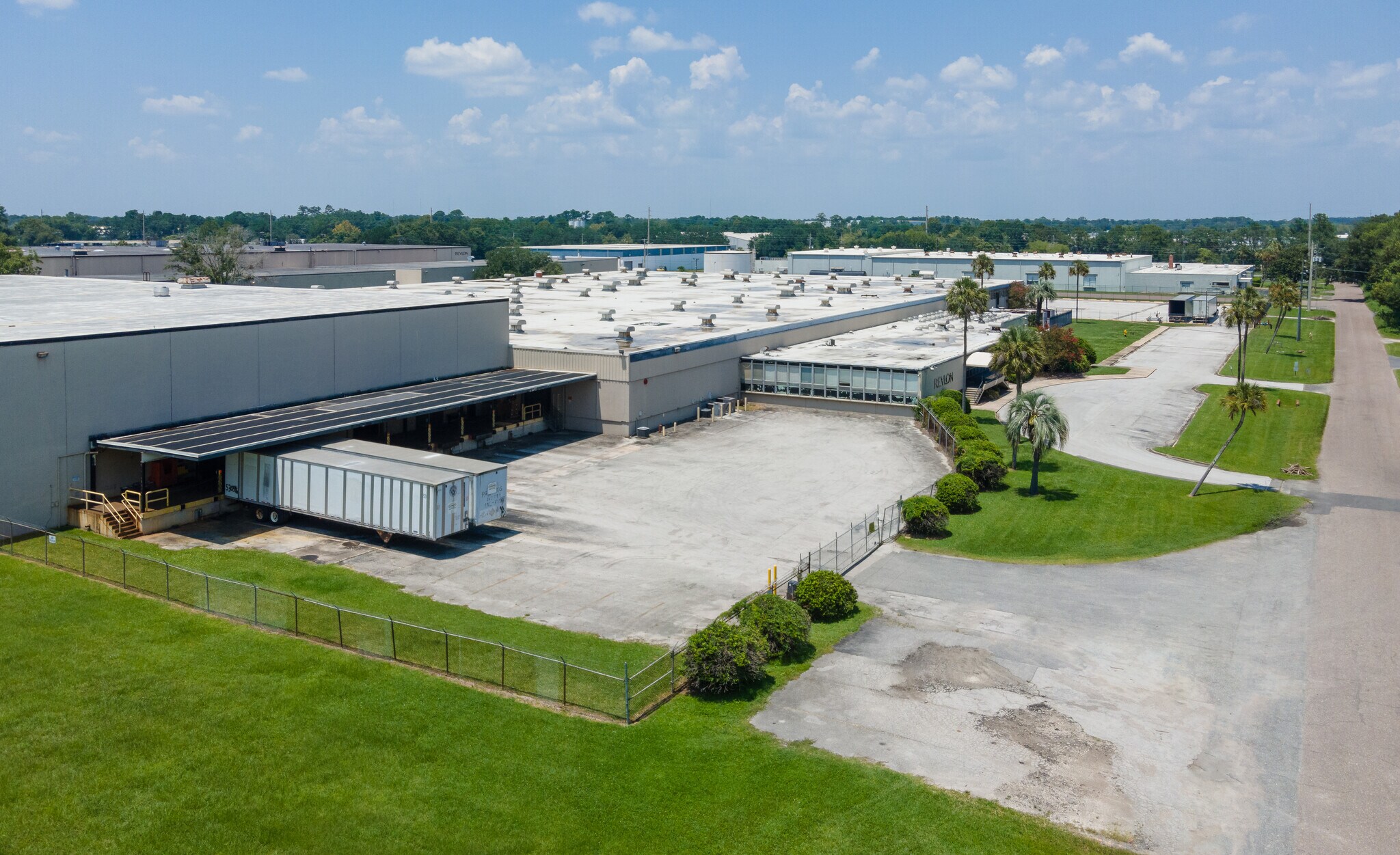 540 Beautyrest Ave, Jacksonville, FL à louer Photo de l’immeuble– Image 1 sur 9