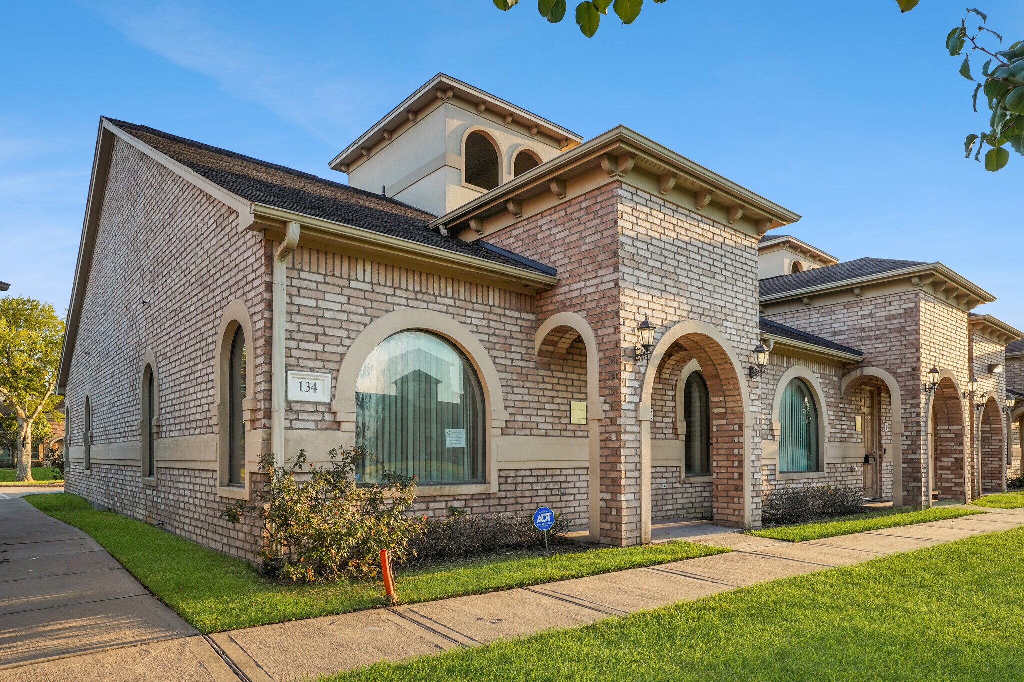 134 Eldridge Rd, Sugar Land, TX à louer Photo principale– Image 1 sur 53