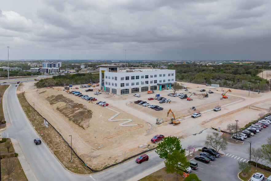 11123 Christus Hills, San Antonio, TX à louer - Photo de la construction – Image 2 sur 2