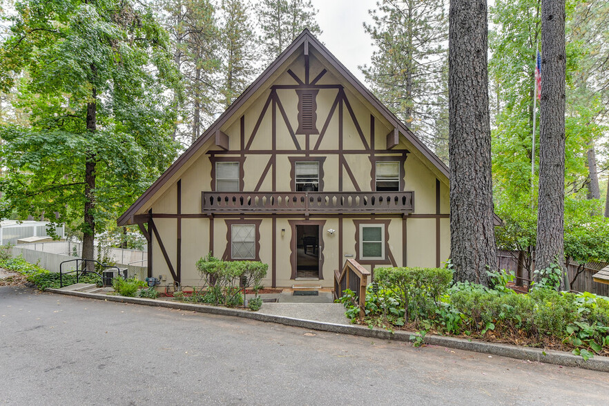 15329 Little Valley Rd, Grass Valley, CA à vendre - Photo de l’immeuble – Image 3 sur 30