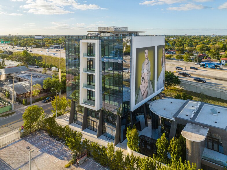 78 NW 37th St, Miami, FL à louer - Photo de l’immeuble – Image 2 sur 16