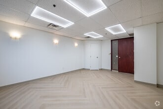 1538 Rue Sherbrooke O, Montréal, QC à louer Photo intérieure– Image 2 sur 4