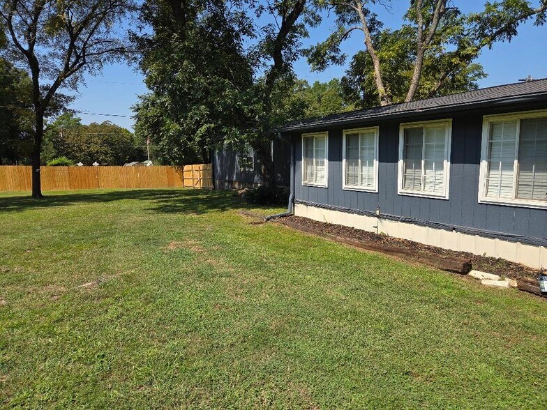 2483 Waterwood Dr, Chandler, TX à vendre - Photo principale – Image 1 sur 1