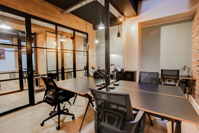 Plus de détails pour 33 Rue D'Amsterdam, Paris - Coworking à louer