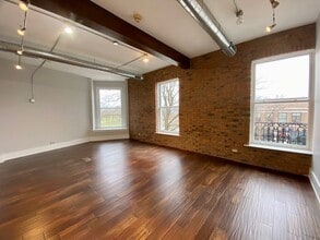 34 S Washington St, Hinsdale, IL à louer Photo intérieure– Image 2 sur 8