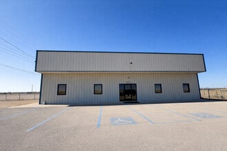 527 NW County Rd, Hobbs, NM à louer Photo de l’immeuble– Image 1 sur 8