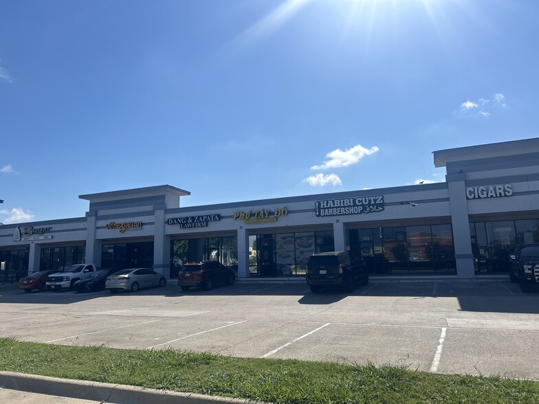 2000-2010 N Plano Rd, Richardson, TX à vendre - Photo principale – Image 1 sur 9