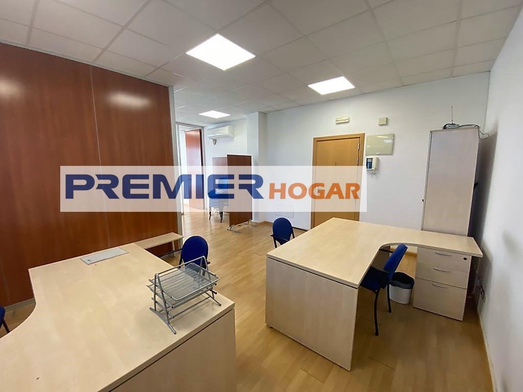 Bureau dans Villaviciosa de Odón, Madrid à louer Photo intérieure– Image 1 sur 10