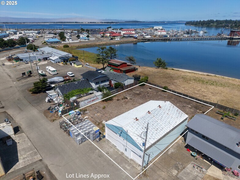 63355 Charleston Rd, Coos Bay, OR à vendre - Photo de l’immeuble – Image 3 sur 19