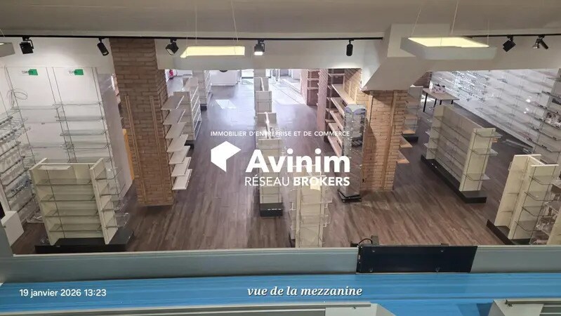 Local commercial dans Voiron à vendre - Photo intérieure – Image 3 sur 24