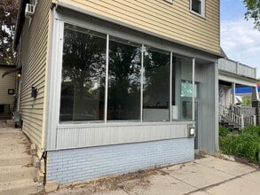 2417 S Howell Ave, Milwaukee, WI à louer Photo intérieure– Image 1 sur 3