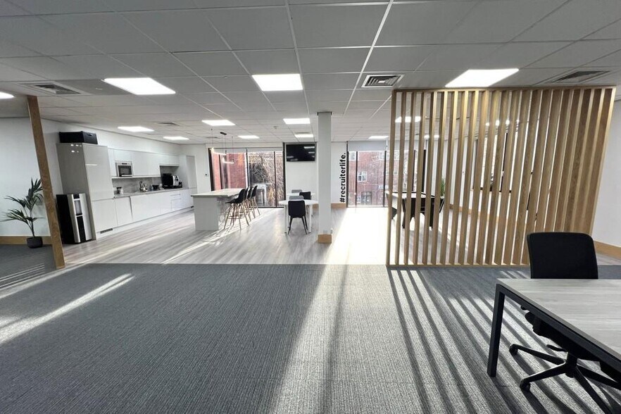 Victoria Rd S, Chelmsford à louer - Photo de l’immeuble – Image 3 sur 12