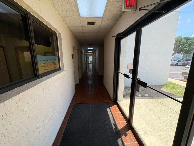 3000 N Atlantic Ave, Cocoa Beach, FL à louer - Photo de l’immeuble – Image 3 sur 32