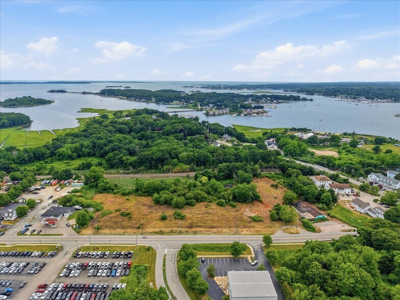 16 Stonington Rd, Mystic, CT à vendre - Photo de l’immeuble – Image 3 sur 34