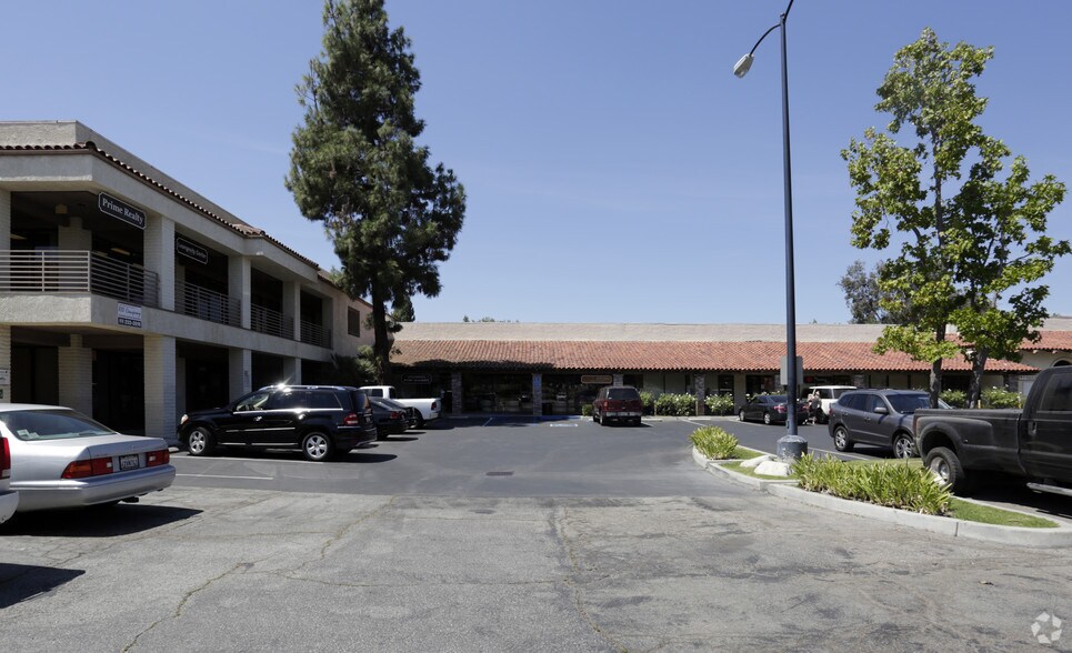 31824-31850 Village Center Rd, Westlake Village, CA à louer - Photo de l’immeuble – Image 3 sur 10