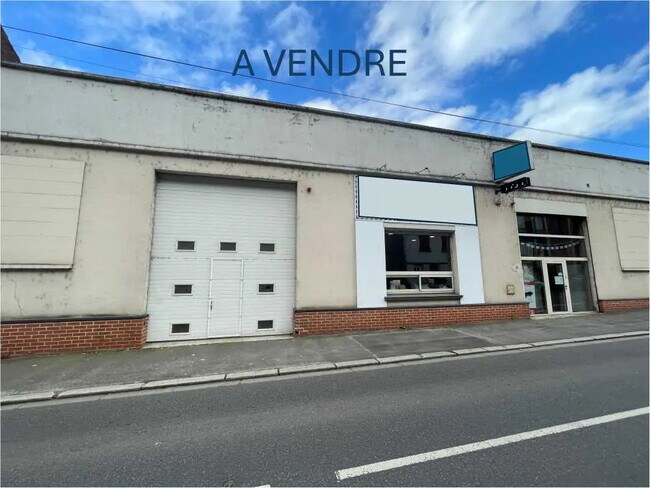 Plus de détails pour Local d’activités à vendre