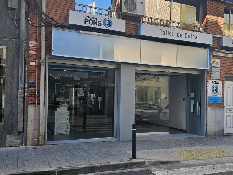 Local commercial dans Sant Carles de la Ràpita, Tarragona à louer - Photo de l’immeuble – Image 2 sur 6