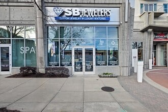 256 Pharr Rd NE, Atlanta, GA à louer Photo intérieure– Image 2 sur 18