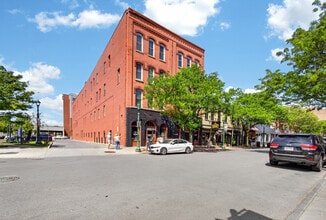 327-329 W Fayette St, Syracuse, NY à louer Photo intérieure– Image 2 sur 28