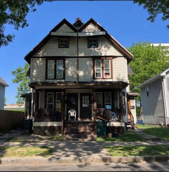 78 Fulton Ave, Rochester, NY à vendre - Photo principale – Image 1 sur 1