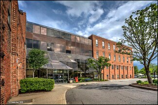 Plus de détails pour 8 John Walsh Blvd, Peekskill, NY - Bureau à louer