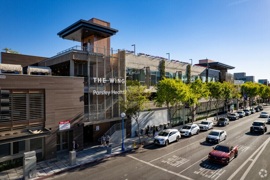 8550-8594 Santa Monica Blvd, West Hollywood, CA à louer - Photo de l’immeuble – Image 3 sur 53