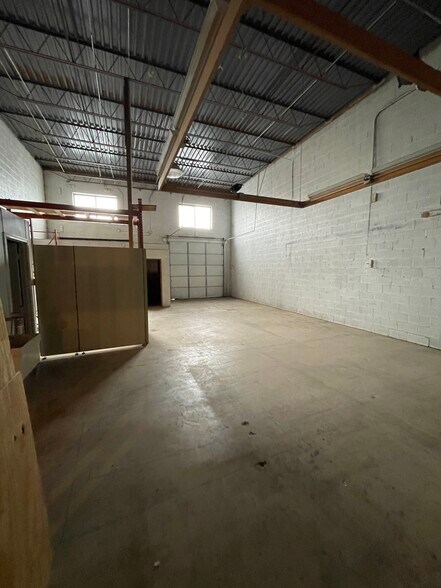 9203 Enterprise Ct, Manassas, VA à louer - Photo de l’immeuble – Image 2 sur 7