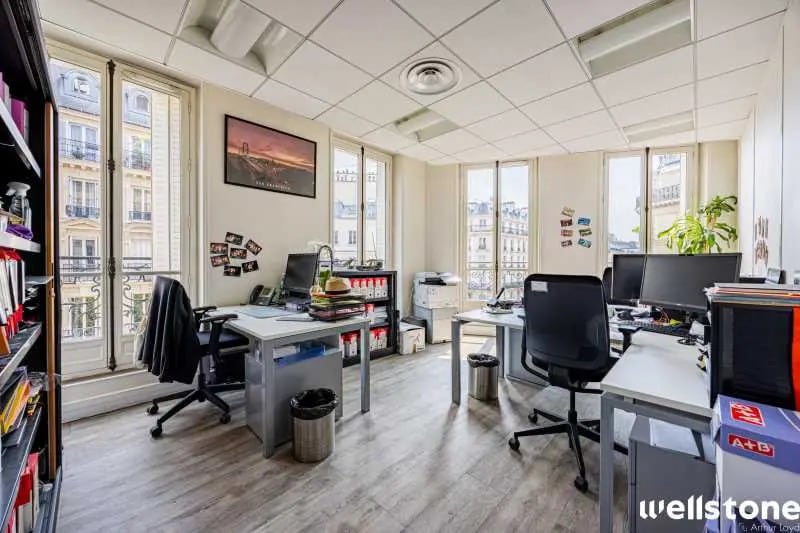 Bureau dans Paris à louer - Photo de l’immeuble – Image 3 sur 10