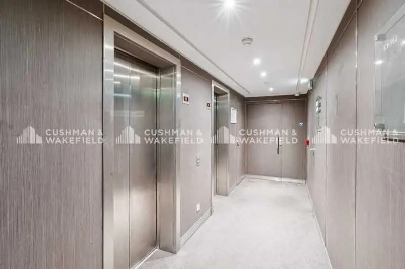 Bureau dans Paris à louer - Photo de l’immeuble – Image 2 sur 14