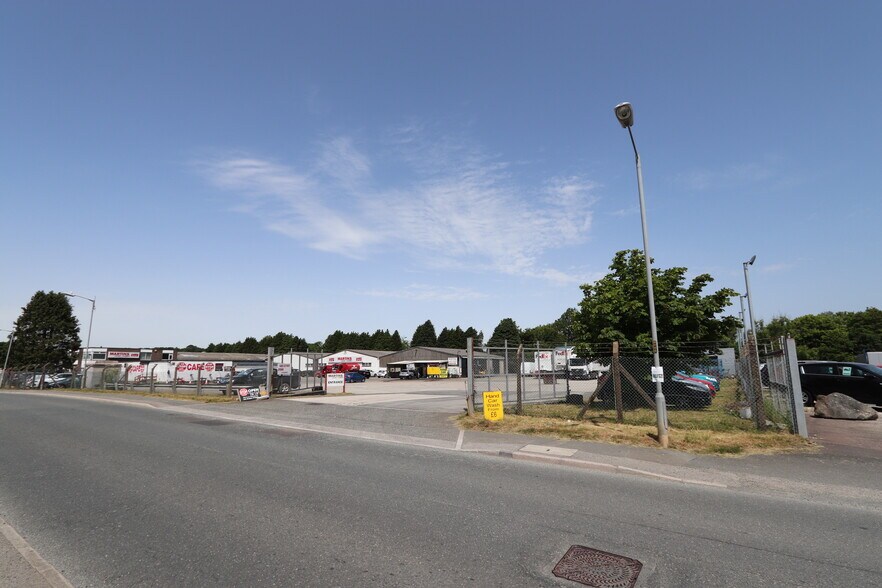 Pennygillam Way, Launceston à vendre - Photo de l’immeuble – Image 3 sur 8