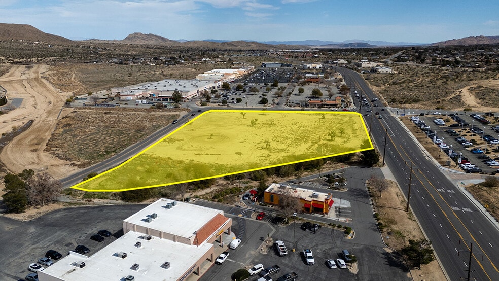 57794 29 Palms hwy, Yucca Valley, CA à vendre - Aérien – Image 3 sur 8