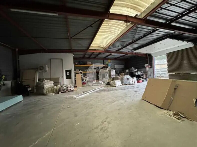 Local d'activités dans Douai à vendre - Photo de l’immeuble – Image 3 sur 4