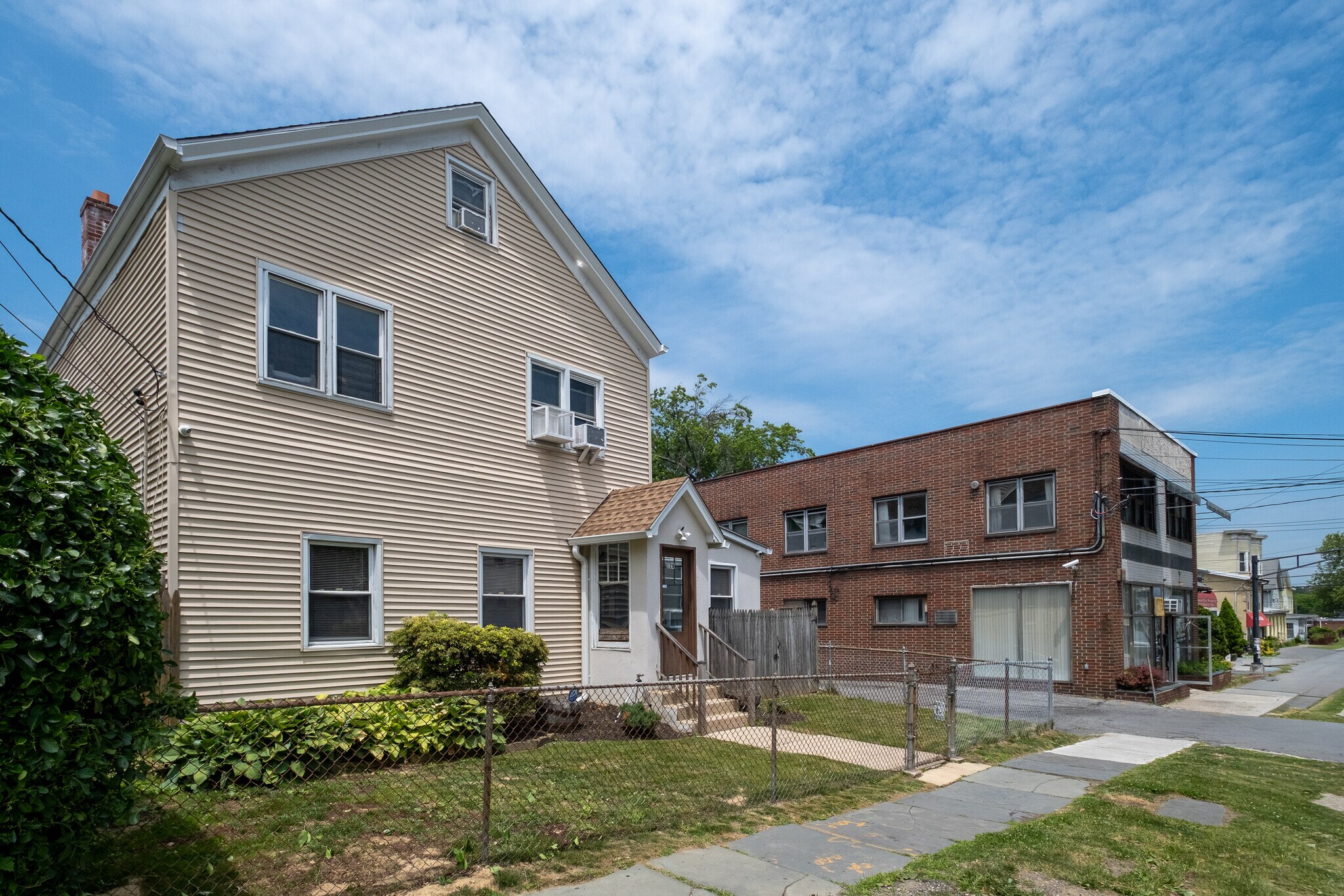124 Lincoln Ave, Mount Vernon, NY à vendre Photo de l’immeuble– Image 1 sur 12