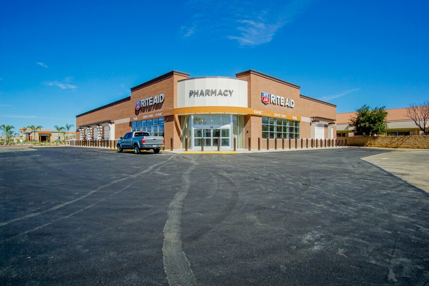 1660 E 1st St, Beaumont, CA à louer - Photo de l’immeuble – Image 3 sur 3