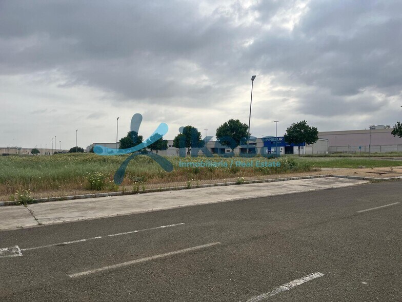 Terrain dans Alcalá de Guadaíra, Sevilla à vendre - Photo de l’immeuble – Image 2 sur 10