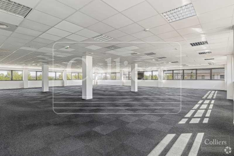 380 Avenue Archimède, Aix-en-Provence à louer Photo intérieure– Image 1 sur 2