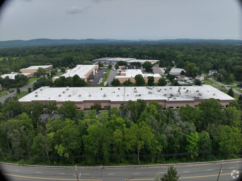 600 Ryerson Rd, Lincoln Park, NJ à louer – Image 2 sur 26