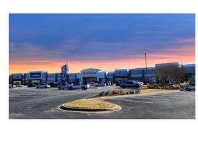 1115 Woodruff Rd, Greenville, SC à louer Photo de l’immeuble– Image 2 sur 2