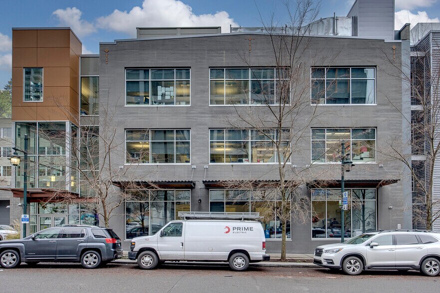 219 Terry Ave N, Seattle, WA à louer - Photo de l’immeuble – Image 3 sur 3