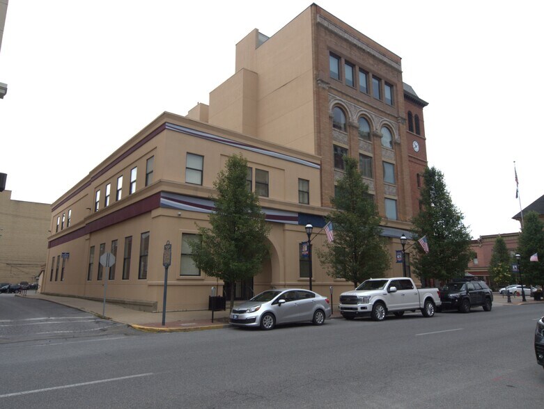 11 N 2nd St, Clearfield, PA à louer - Photo de l’immeuble – Image 2 sur 4