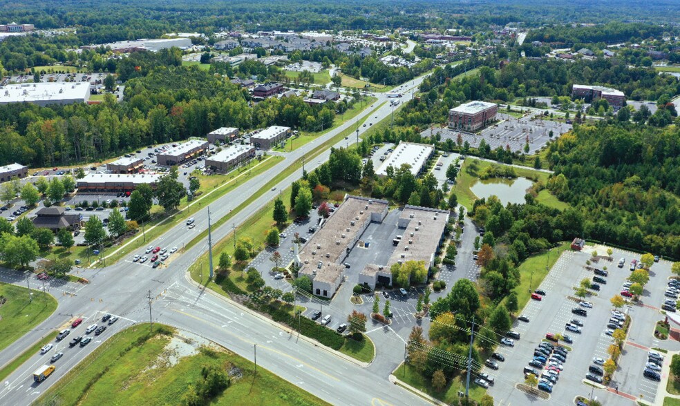 2640 Willard Dairy Rd, High Point, NC à louer - Photo de l’immeuble – Image 3 sur 6