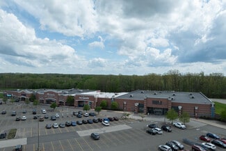 Plus de détails pour 7555-7705 Market Place Dr, Aurora, OH - Local commercial à vendre