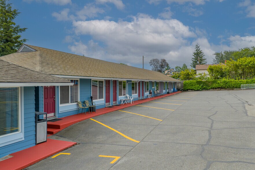 787 N Central Blvd, Coquille, OR à vendre - Photo de l’immeuble – Image 3 sur 68