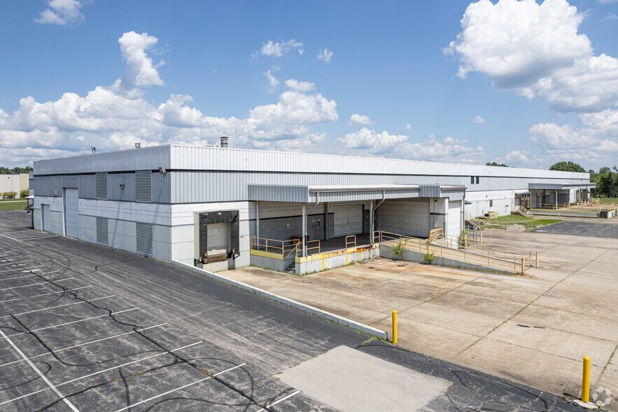 2100 Future Dr, Sellersburg, IN à vendre - Photo de l’immeuble – Image 2 sur 5