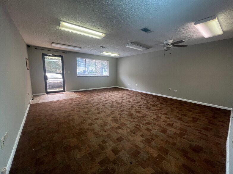 2426 Mayport Rd, Jacksonville, FL à louer - Photo intérieure – Image 1 sur 10