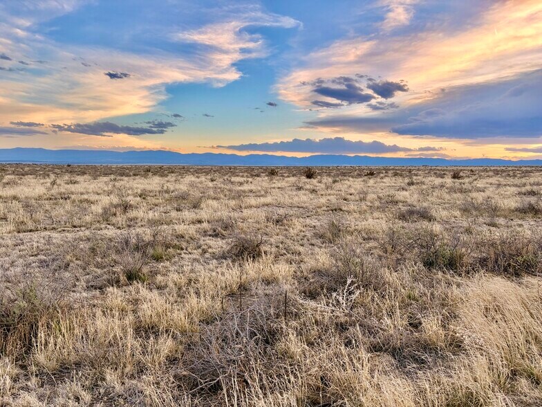1094 Gantts Fort Ave, Pueblo West, CO à vendre - Photo de l’immeuble – Image 2 sur 6