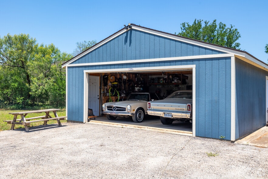 1720 Gruene Rd, New Braunfels, TX à vendre - Photo principale – Image 1 sur 3