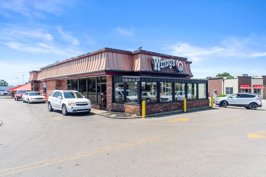 3001 S Dixie Dr, Moraine, OH à vendre - Photo de l’immeuble – Image 3 sur 6