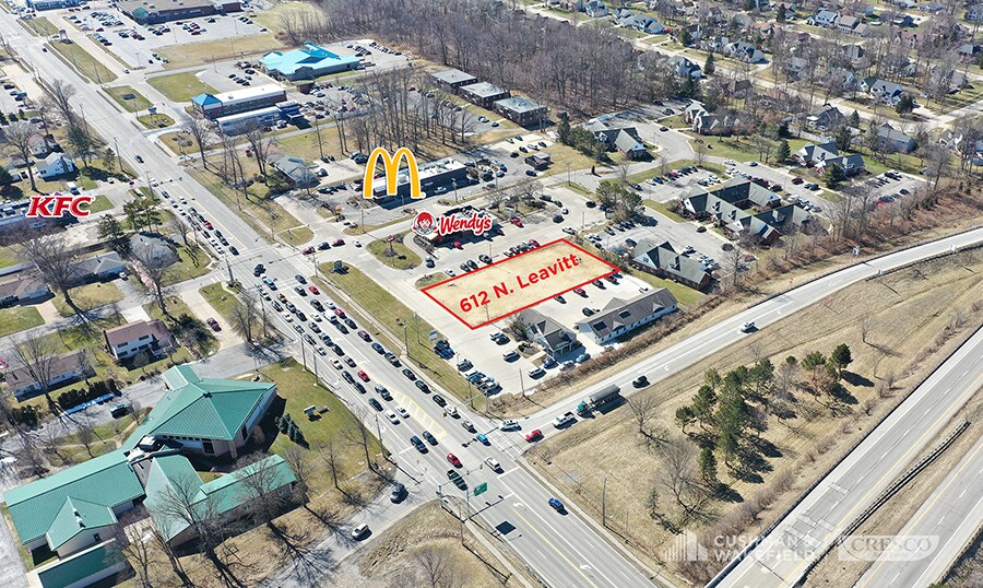 612 N. Leavitt Rd, Amherst, OH à vendre - Aérien – Image 2 sur 4