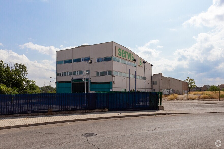 Industriel/Logistique dans Coslada, Madrid à vendre - Photo principale – Image 1 sur 9